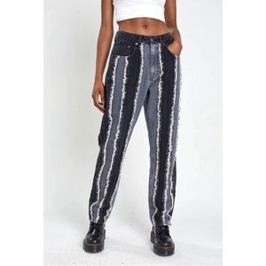 The Ragged Priest Vertical Frayed Black & Gray High Waisted Mom Jeans Size 26